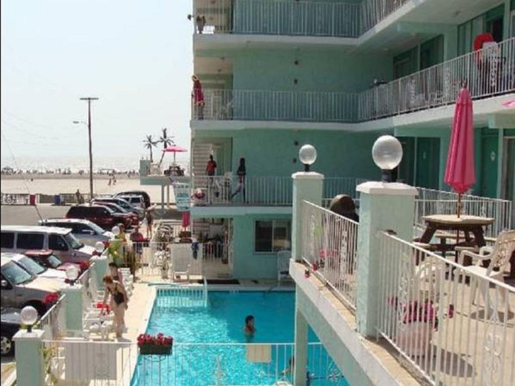 Four Winds Condo Motel Уайлдууд Крест Стая снимка